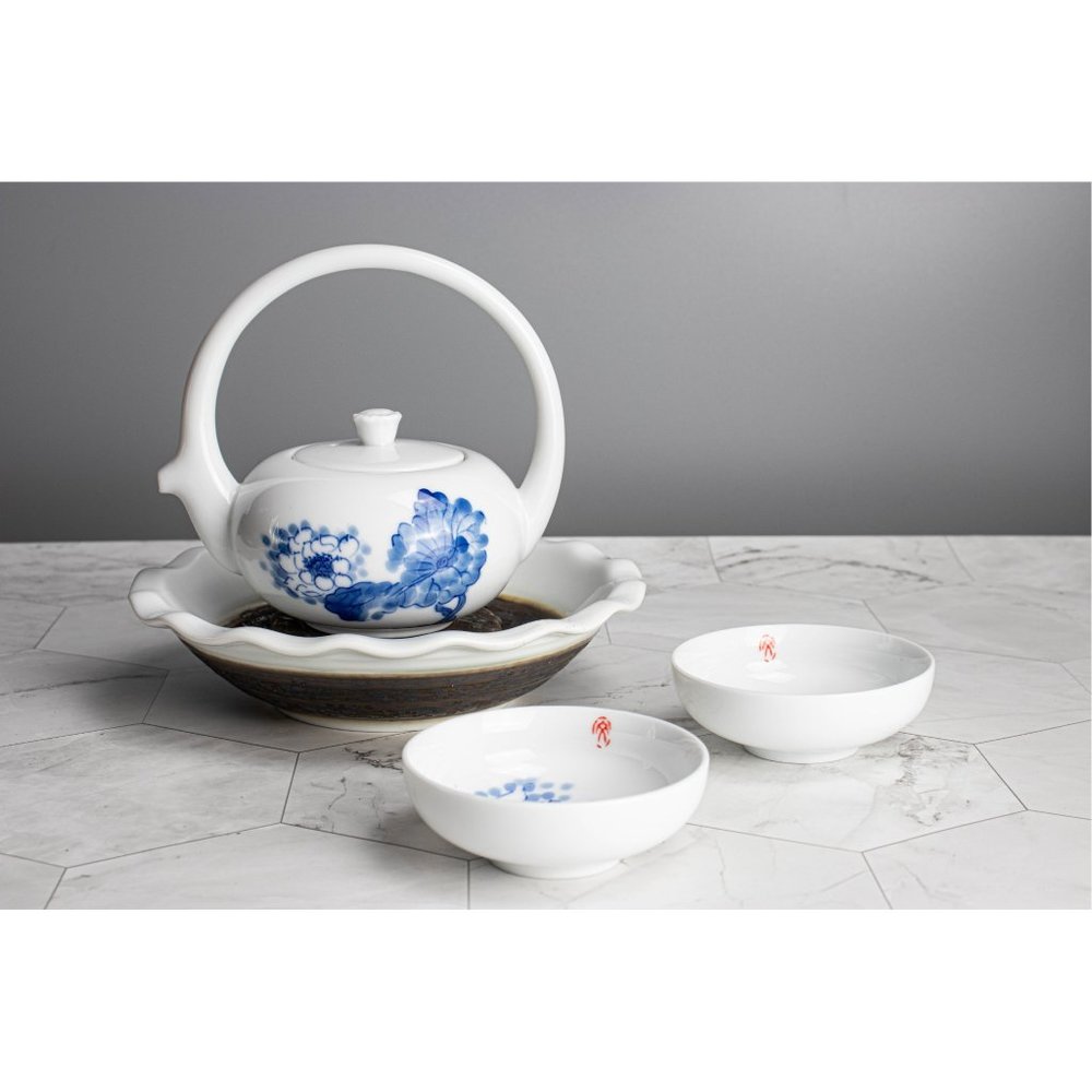 Crescent Style Chinese White Porcelain Tea Set